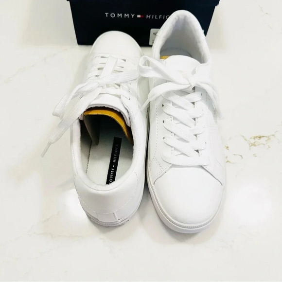 Tommy Hilfiger Aydea Sneakers | 7.5 - Picture 6 of 8